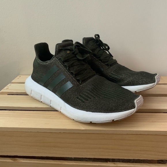 swift run olive green